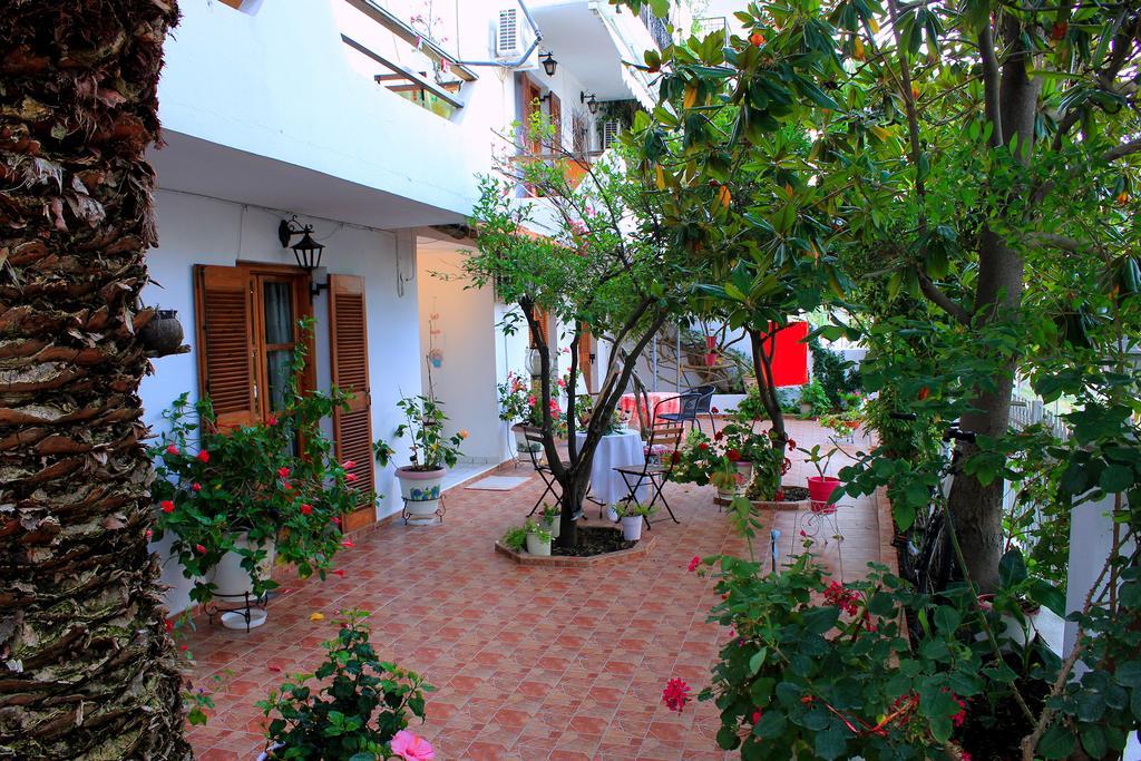 Vaya Zorba Studios Skiathos Town Bilik gambar
